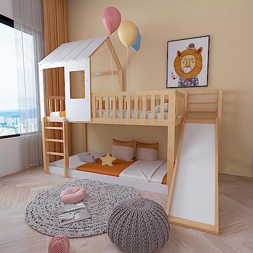 Lit superposé avec échelle à angle droit et toboggan, lit maison avec toit et fenêtre, lit d'enfant avec protection anti-chute et grille, cadre en pin naturel et blanc (90 x 200 cm)